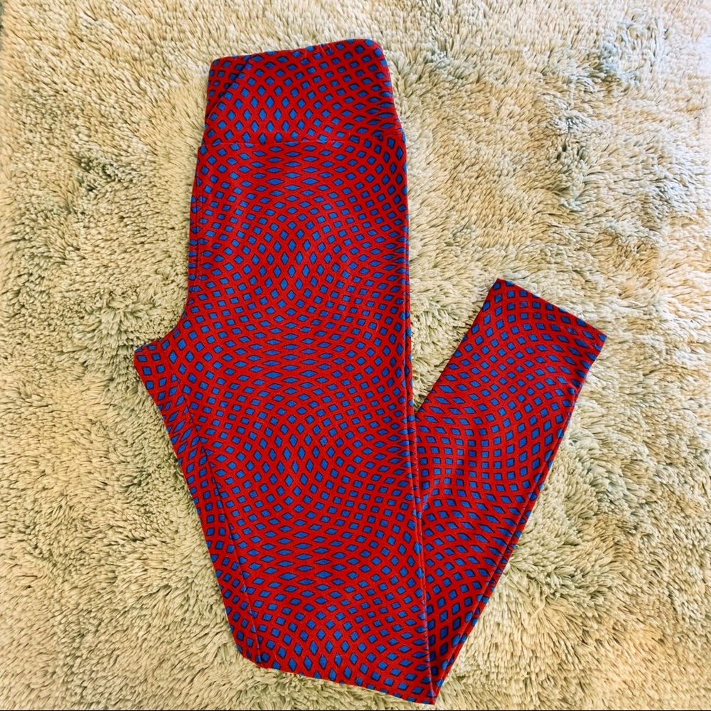 Women’s LuLaRoe Red w/ Blue Diamonds Leggings